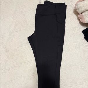 Lululemon Athletica Black Leggings size 18 with side pockets